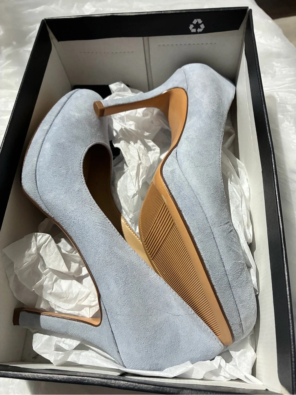 Naturalizer Pale Blue Suede Round-Toe Pumps